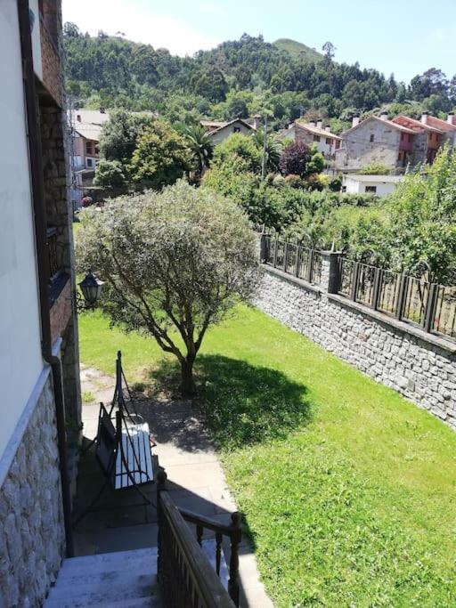 Casa con amplio jardín en Pechón Exterior foto